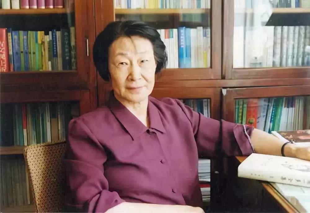 lol冠军勋章令,cf柯尔特冠军之特保底多少