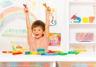 幼儿园中班教师教育工作计划