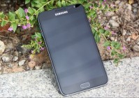 5.3寸巨屏双核机 三星I9220现售3000元