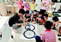 探访武汉“少儿编程热”：三岁孩子就报班 一年费用上万元