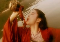 笑傲江湖中，岳不群舍弃紫霞神功去学辟邪剑法，紫霞功真不行吗？