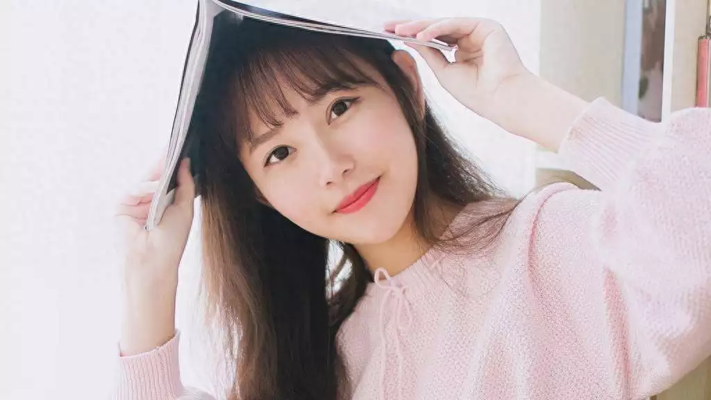 如何顺着聊下去_有什么女孩子玩的游戏_女生说在玩手机