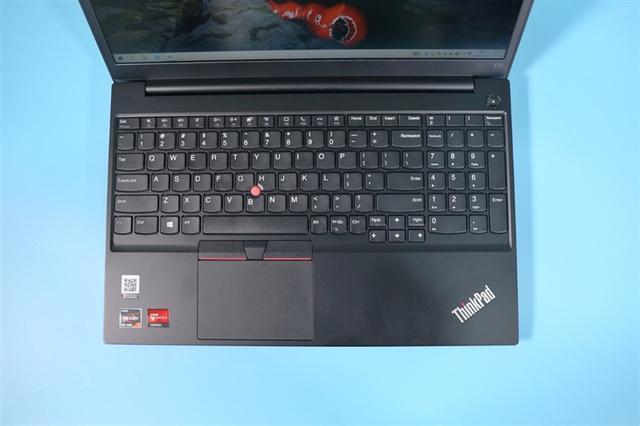 thinkpad e555游戏测评_ ThinkPad E15锐龙版 性能测试 3DMark _ThinkPad E15锐龙版 15.6英寸 16GB内存 4499元 