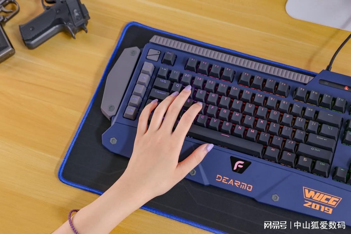 游戏悍将刀锋1暴雪版_暴雪经典游戏推荐_魔兽争霸星际争霸暗黑破坏神守望先锋