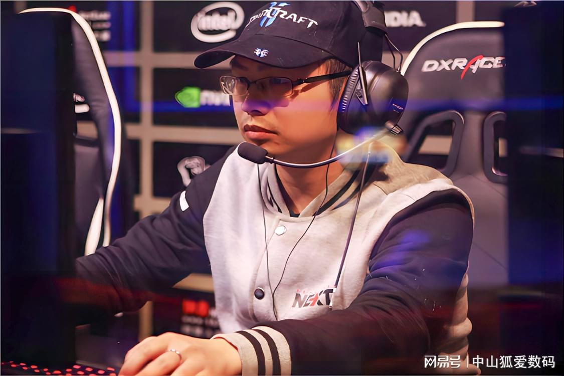 魔兽争霸星际争霸暗黑破坏神守望先锋_游戏悍将刀锋1暴雪版_暴雪经典游戏推荐