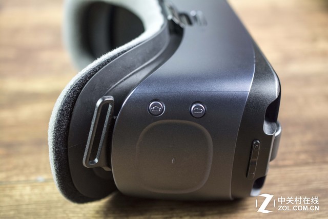 强化全新体验 三星新版Gear VR评测