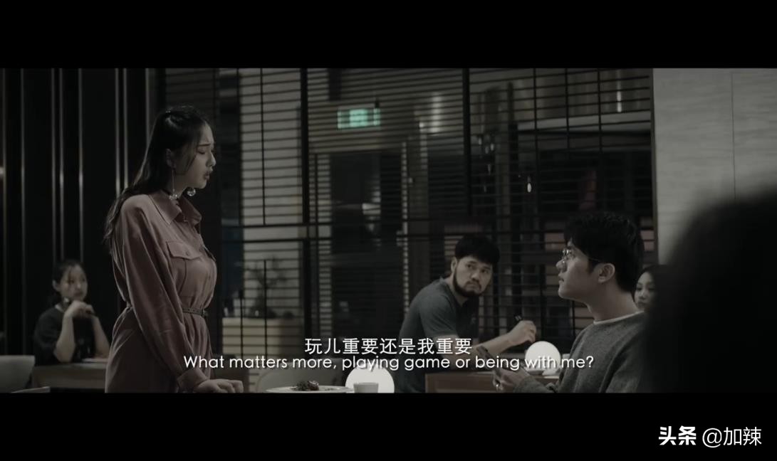 戚蓝尹游戏直播间_若风夫妇 英雄联盟手游 宣传片_若风结婚 新闻