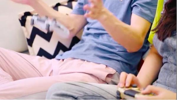 职业电竞选手若风 戚蓝尹 我家小两口_戚蓝尹游戏直播间