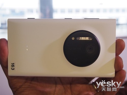 诺基亚Lumia 1020 4100万像素摄像头_诺基亚Lumia 1020 PureView技术_lumia1020能玩的游戏