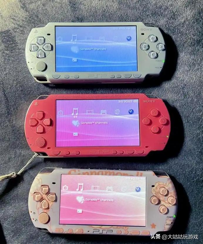 psp卡牌游戏黑白_PSP与PSV销量对比_PSP成功原因分析