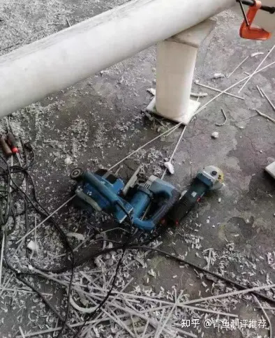 电锯杀僵尸的游戏_性价比高的电锯推荐_电锯选购指南