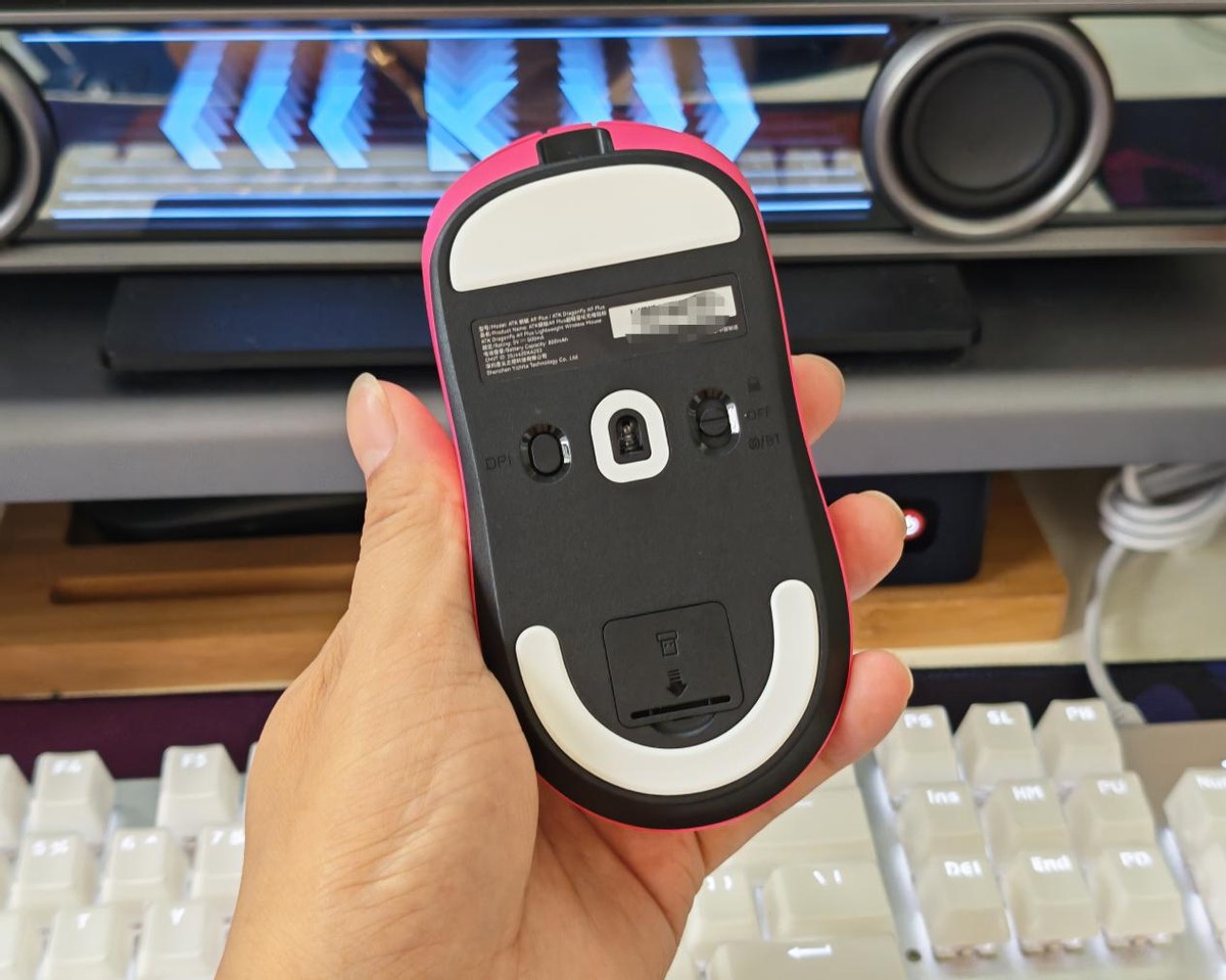 ATK蜻蜓A9 53g轻量化电竞鼠标 _2025游戏无线鼠标推荐_ ATK蜻蜓A9 Plus旗舰传感器鼠标 