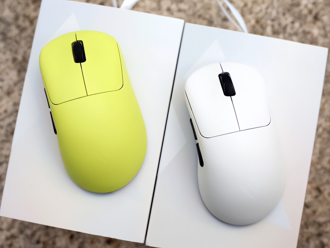 雷柏VT3系列电竞鼠标_2025游戏无线鼠标推荐_雷柏VT3s二代电竞鼠标