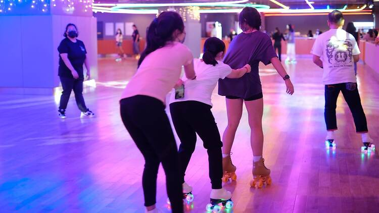 一线城市发展复古溜冰场 千禧一代文艺复兴 溜冰场汉化运动_所有跑酷游戏溜冰鞋