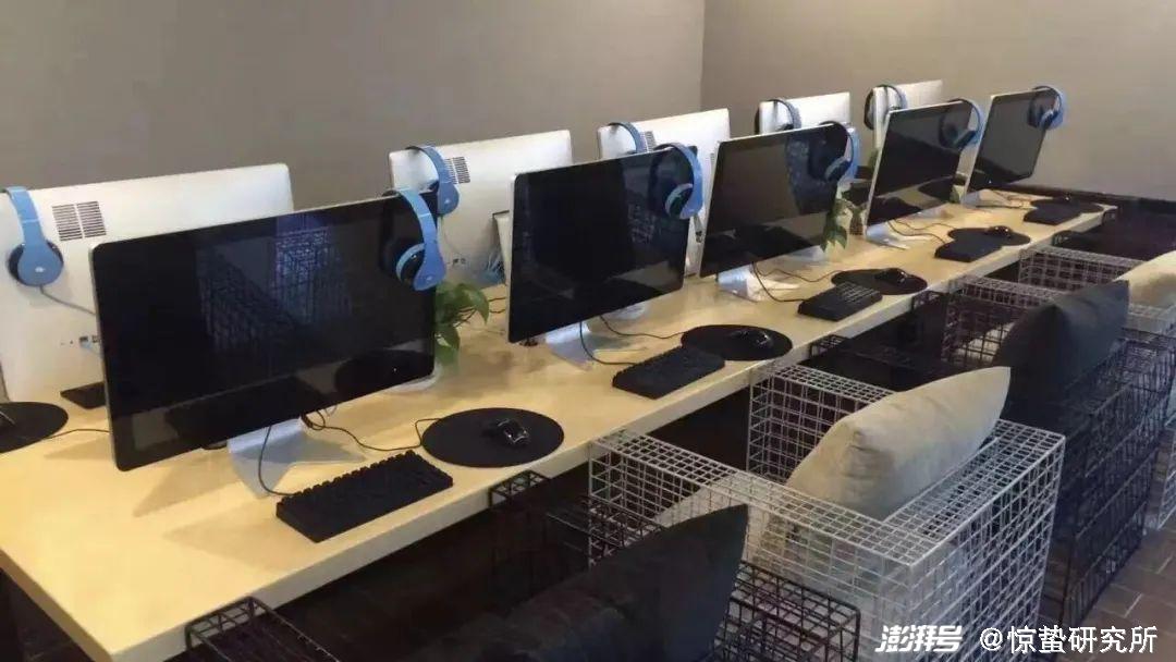 电脑跳舞机游戏_网吧电竞转型分析_线下娱乐产业发展历程