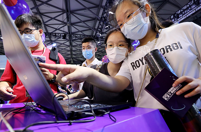 云游戏平台竞争格局分析_云游戏产业市场发展前景_金山游戏盒子lol