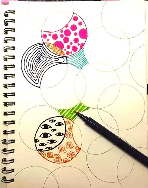 儿童绘画发展阶段_创意绘画游戏方法_小学生儿童画画游戏