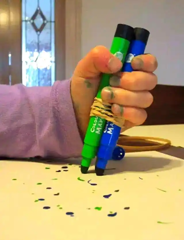 小学生儿童画画游戏_儿童绘画发展阶段_创意绘画游戏方法