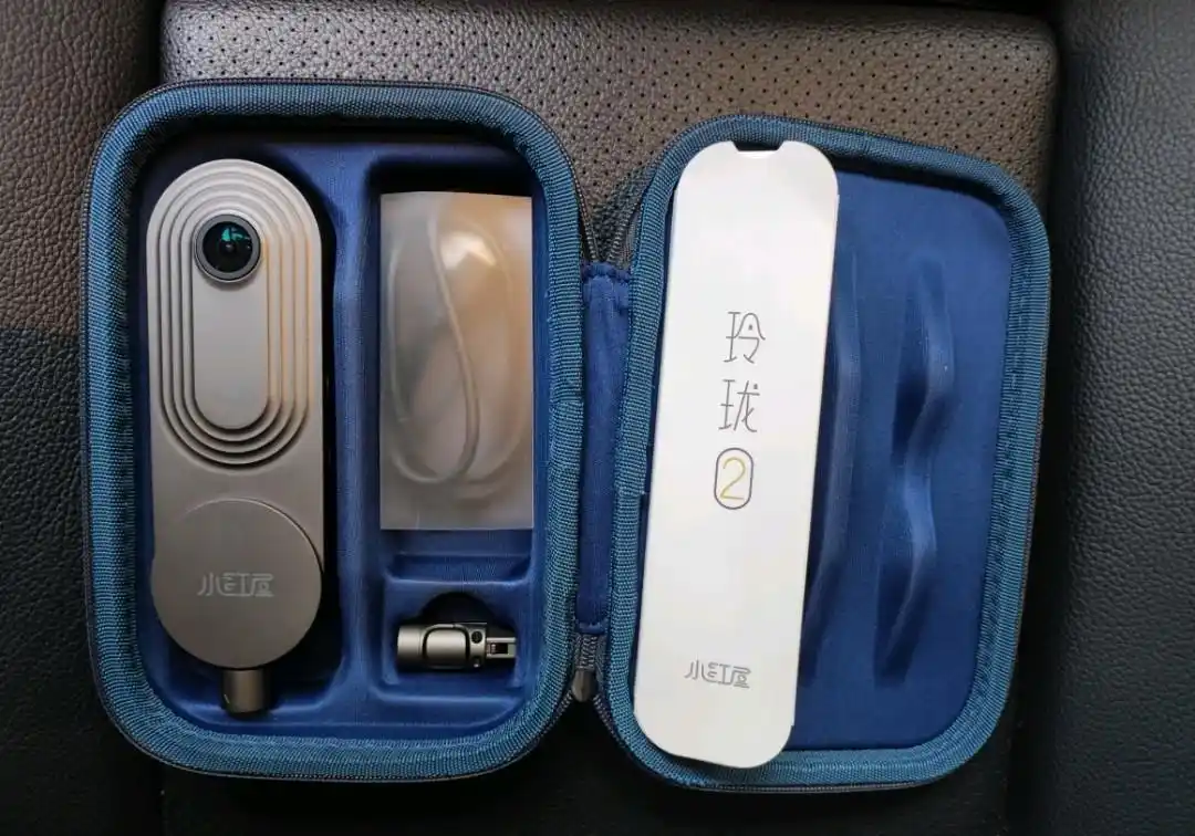 小红屋数码相机评测_分辨率感光元件大小对焦速度像素数量畸变校正效果_数码摄像机像素