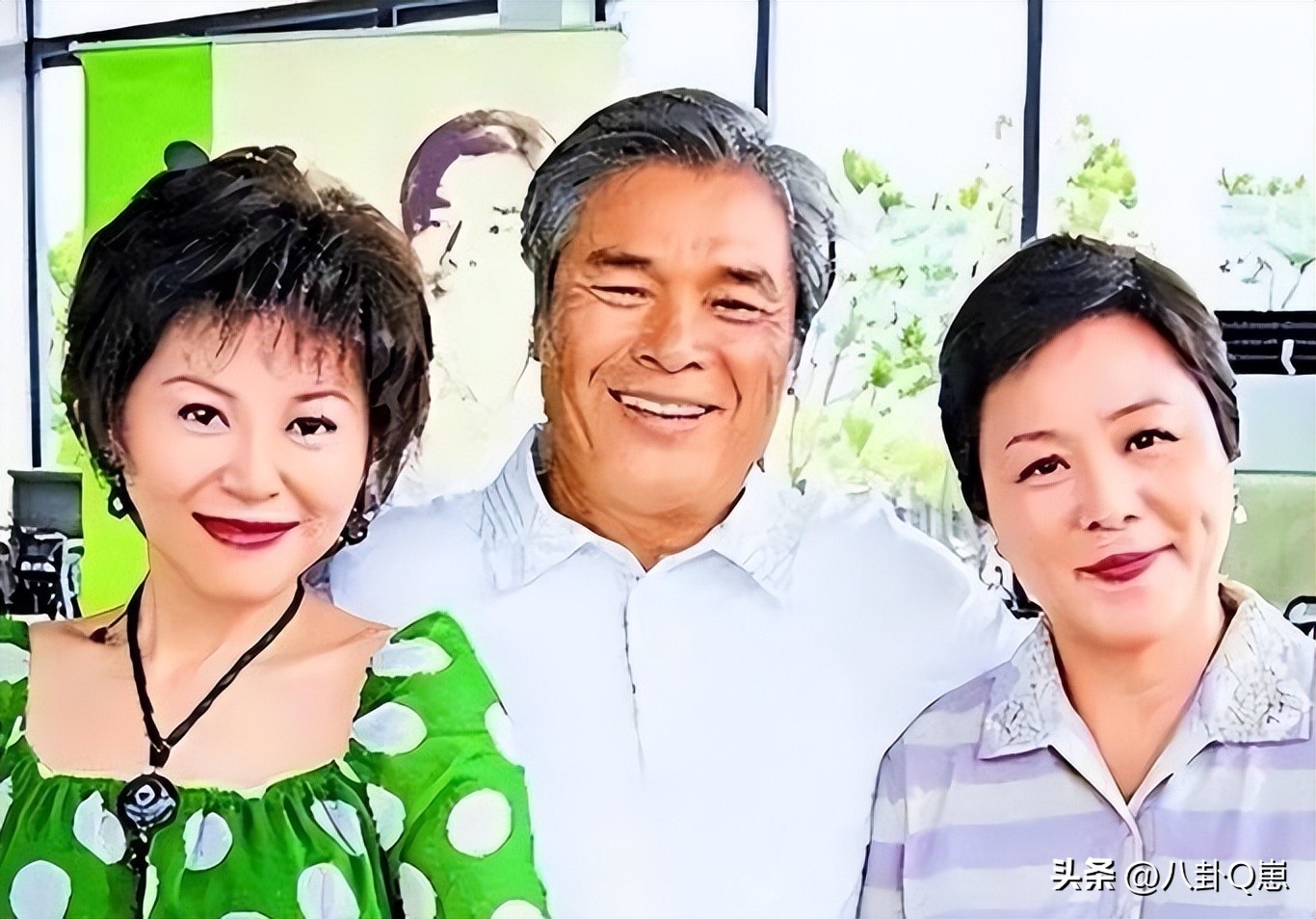 和6个老婆共处一室，每月每人发7万零花钱，71岁还娶美娇妻好潇洒