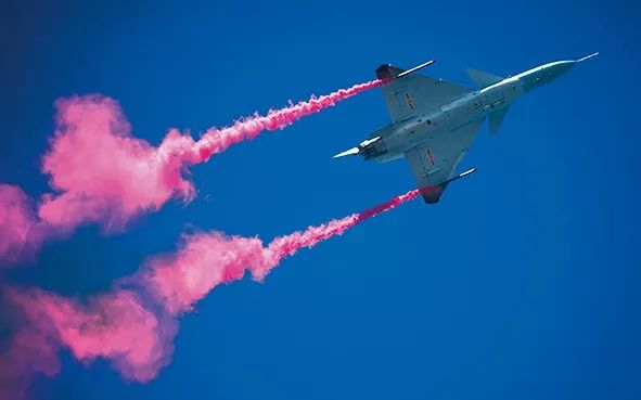 国之利刃 中国自主研发武器装备 猛龙过江 歼10 战略之眼 空警500 预警机 低空霹雳 直10 武装直升机 大国利剑 国产航母 辽宁舰_军事游戏国之利刃下载