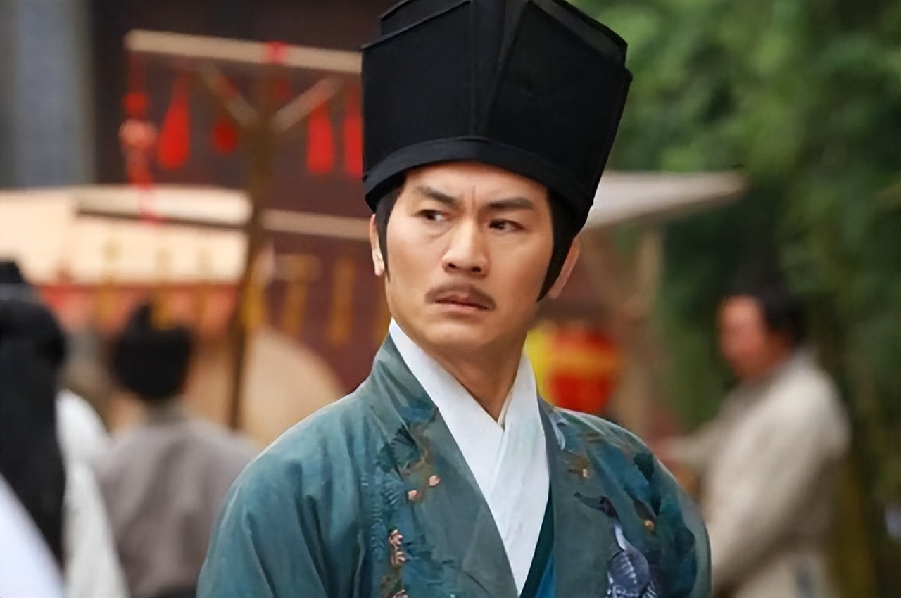 岳不群为何弃紫霞练辟邪_紫霞神功与辟邪剑法比较_笑傲江湖心法在哪?