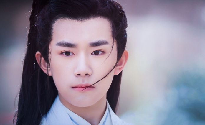 葵花宝典 欲练神功必先自宫 葵花宝典武功原理_笑傲江湖心法在哪?