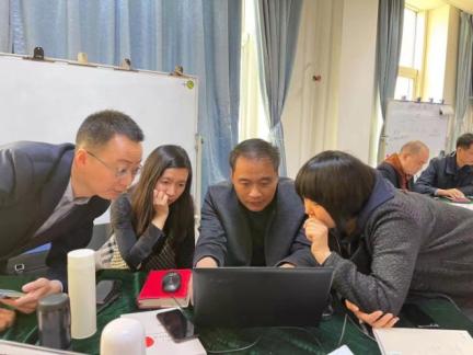 「潍坊一中未来实验校区」 未来之师：卓尔不凡，越梦前行