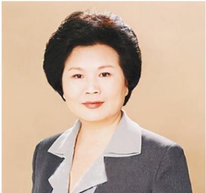 邢质斌，主持28年零失误，罗京去世后主动辞职，跟初恋相守48年