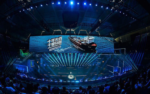 CF手游注册用户数突破2.5亿_穿越火线手游发展历程_穿越火线枪械英文名是什么