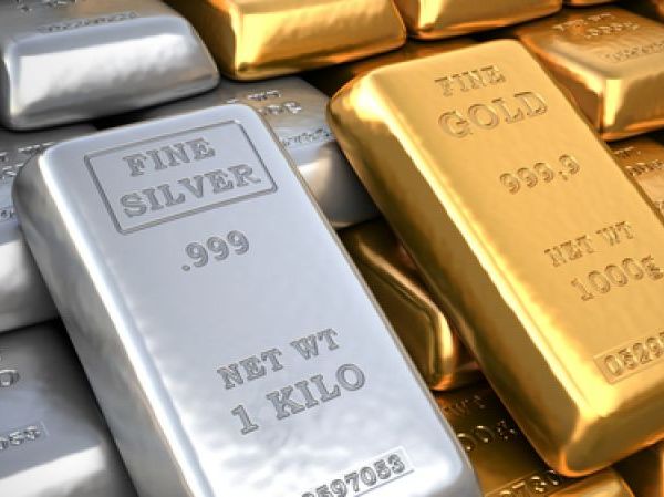 美联储加息冲击波：国际金价暴跌30美元，业内人士警告不要轻易抄底