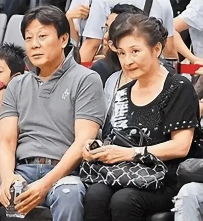 寇世勋，与一妻一妾同住27年，晚年凄凉度日，后悔不已