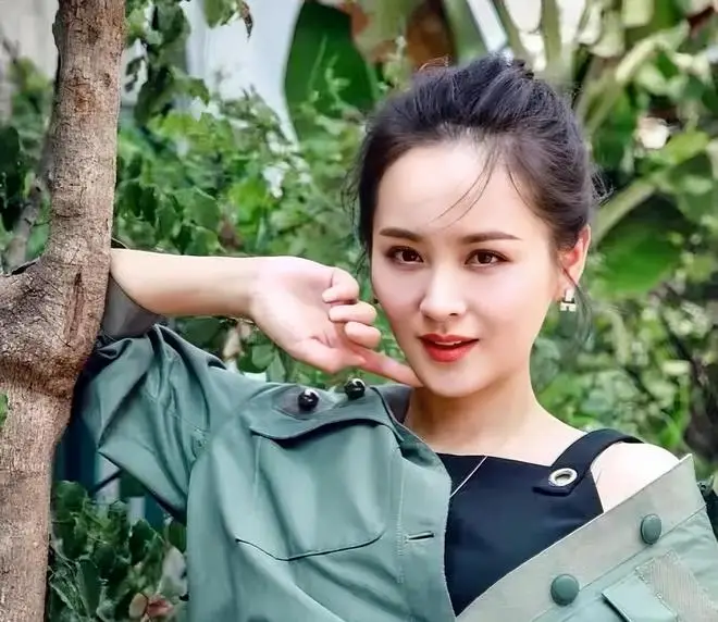 邓莎孩子都生了_邓莎婚后生活曝光_邓莎豪门婚姻真相