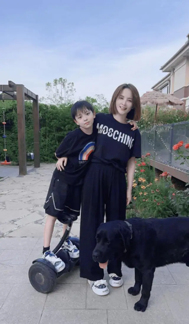 邓莎孩子都生了_邓莎豪门婚姻真相_邓莎婚后生活曝光