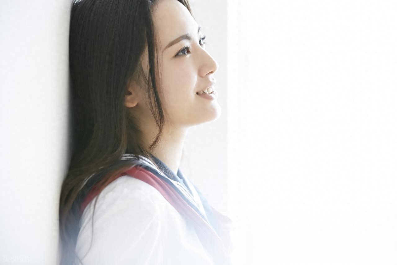 穿越电网游戏中最后一个人怎么过_逢7过游戏规则_成语接龙游戏规则