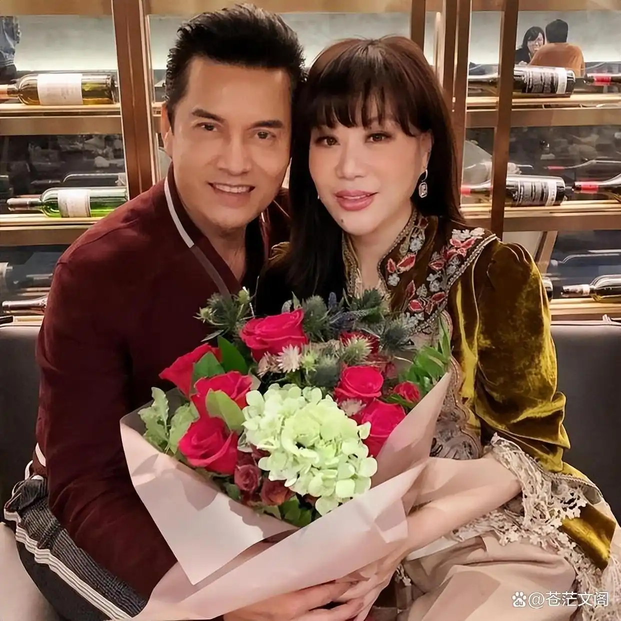 “冻龄男神”吕良伟：一婚周海媚，二婚邝美云，三婚娶贵州富婆