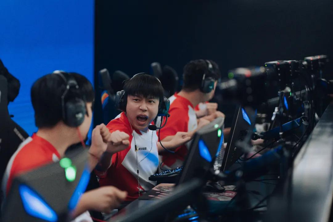 穿越火线wcg比赛视频_CF电竞体育化战略_CF电竞与传统体育跨界合作