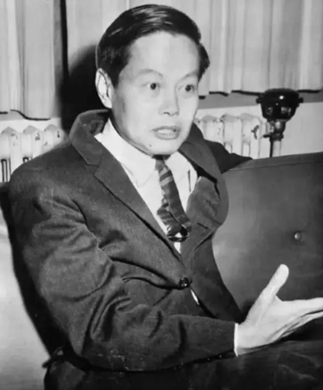 杨澜采访杨振宁：您去世后，翁帆怎么办？他的回答令翁帆泪眼婆娑