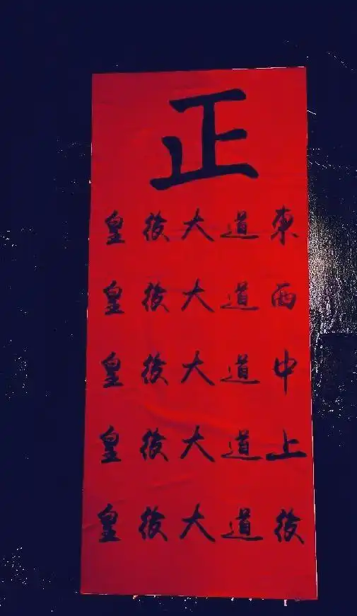 港诡实录 沉浸式主题升级 多样化剧情风格_香港冒险电影