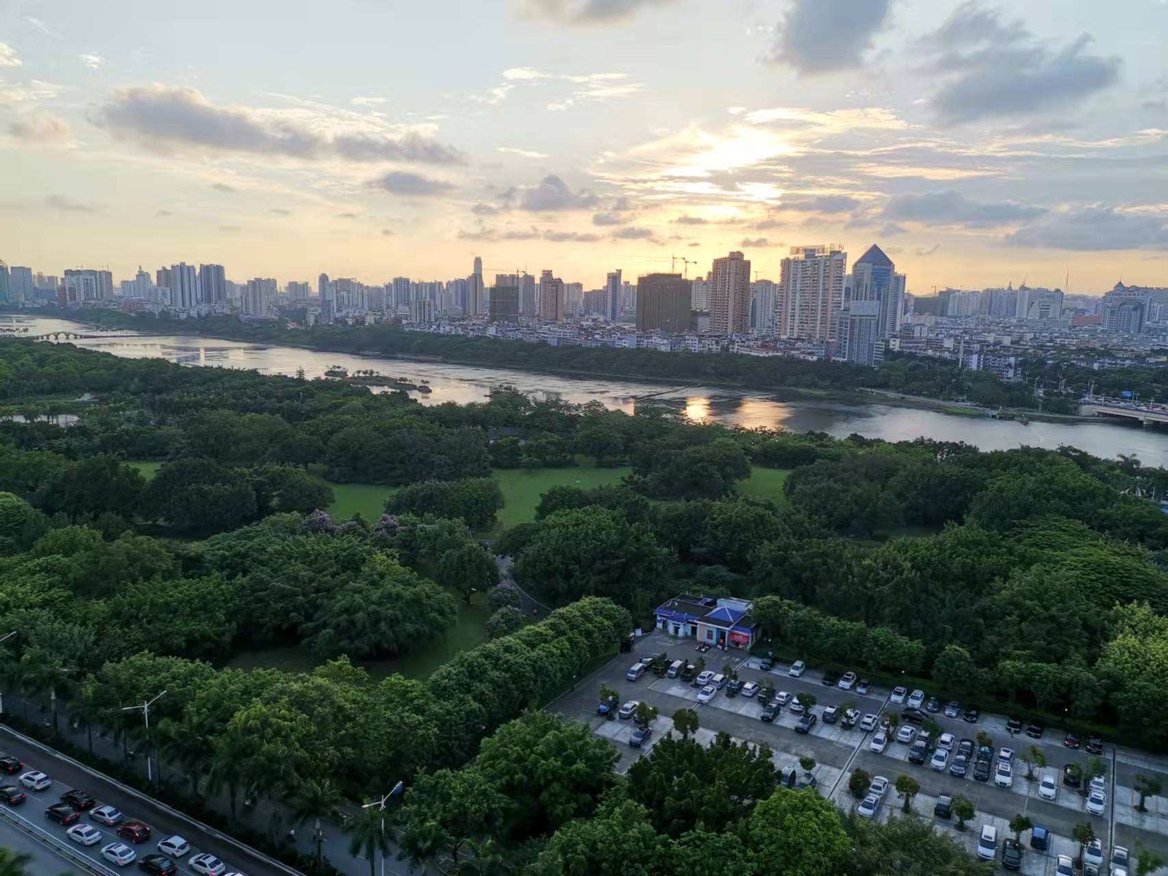 强国挑战答题快速找答案_学习强国挑战答题 判断题 正误分析_安全生产许可证有效期 错误答案解析