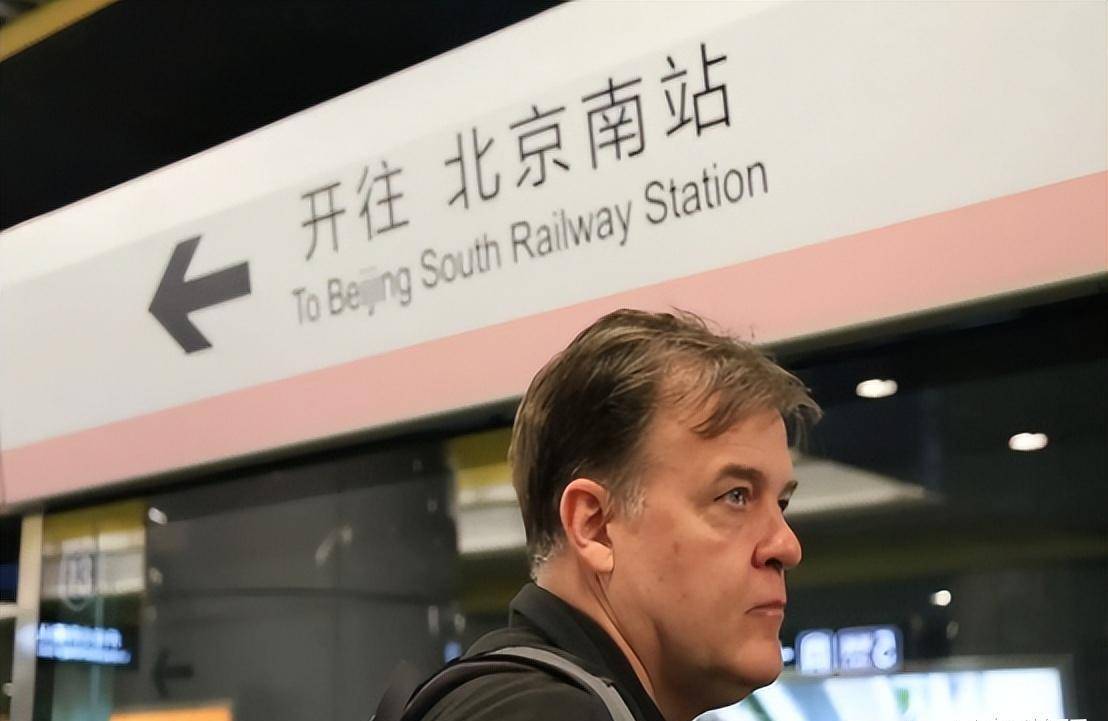 中国地铁站名中英文变化_地铁回归设置回中文_地铁站去英语化政策