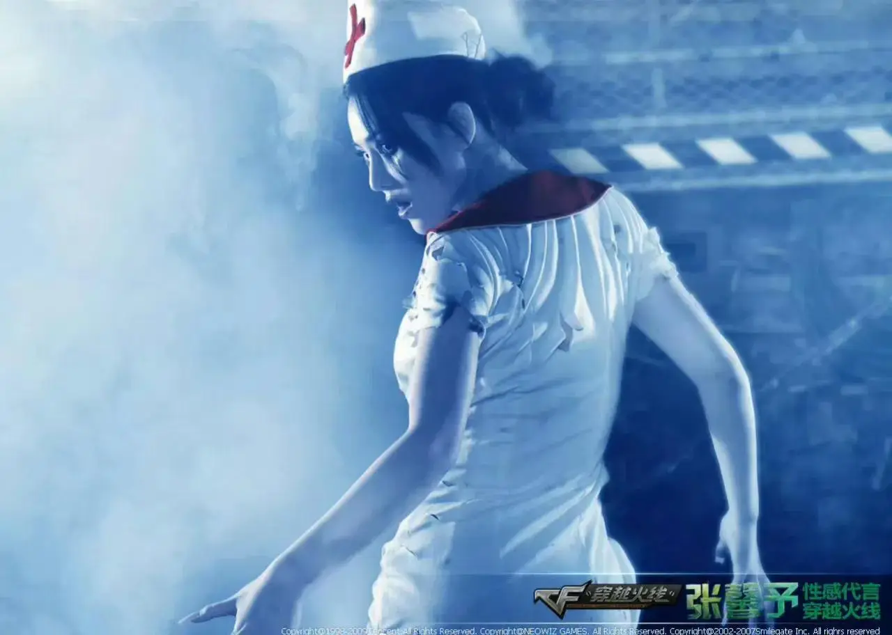 张馨予穿越火线代言丧尸装束_穿越火线神秘少女图片_张馨予穿越火线特警形象写真