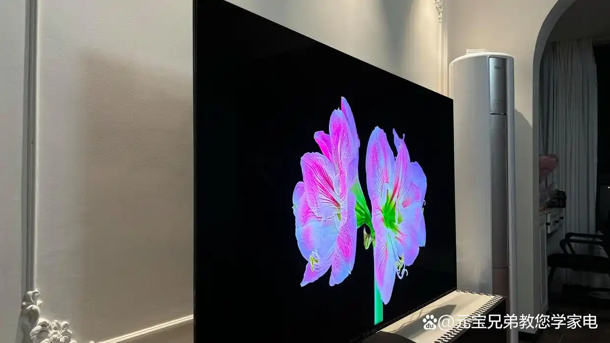 oled的优缺点_Mini LED电视画质提升技术_OLED Mini LED电视对比选购